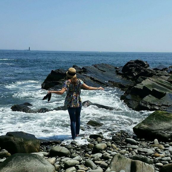 Meet your Posher, Tanya - Picture 1 of 1